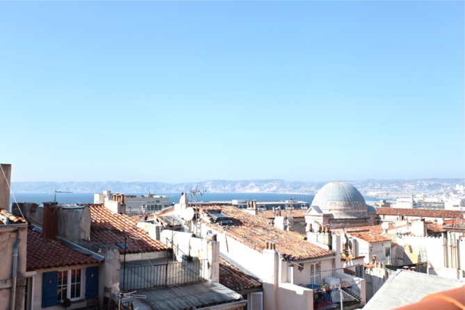 Vendu-  Panier- Maison d'architecte - terrasse avec vue mer - 399 000 €