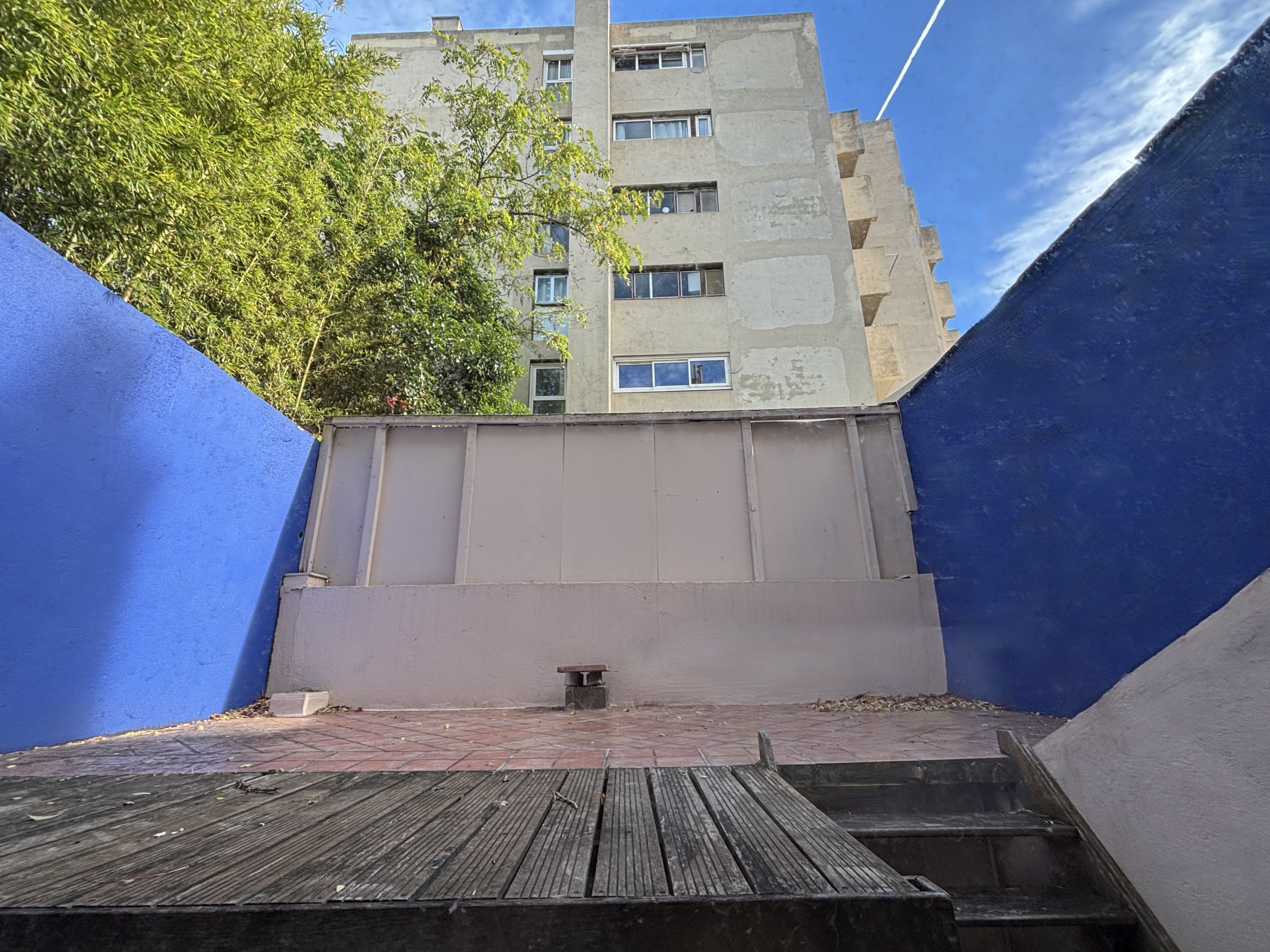 6e- Carré d'or- Local / Loft -72m2 - Cour 30m2  - 320 000€